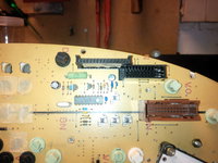 Die beiden Schwarzen Steckeraufnahmen sind doch für das AC oder nicht?