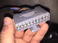 Der dazugehörige Stecker.