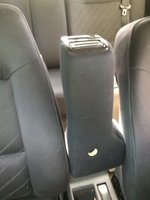 Mittelarmlehne hochgestellt