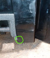 Sollabfluss Fahrerseite Gebläsekasten.jpg