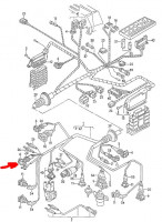 Leitungssatz rechts vorn (gelb) Motor NF mit Klopfsenor G61 (Pfeil)