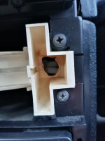 Die verschmorte Halterung