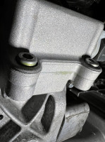 Audi 100 Compressor Leaking 1.jpg