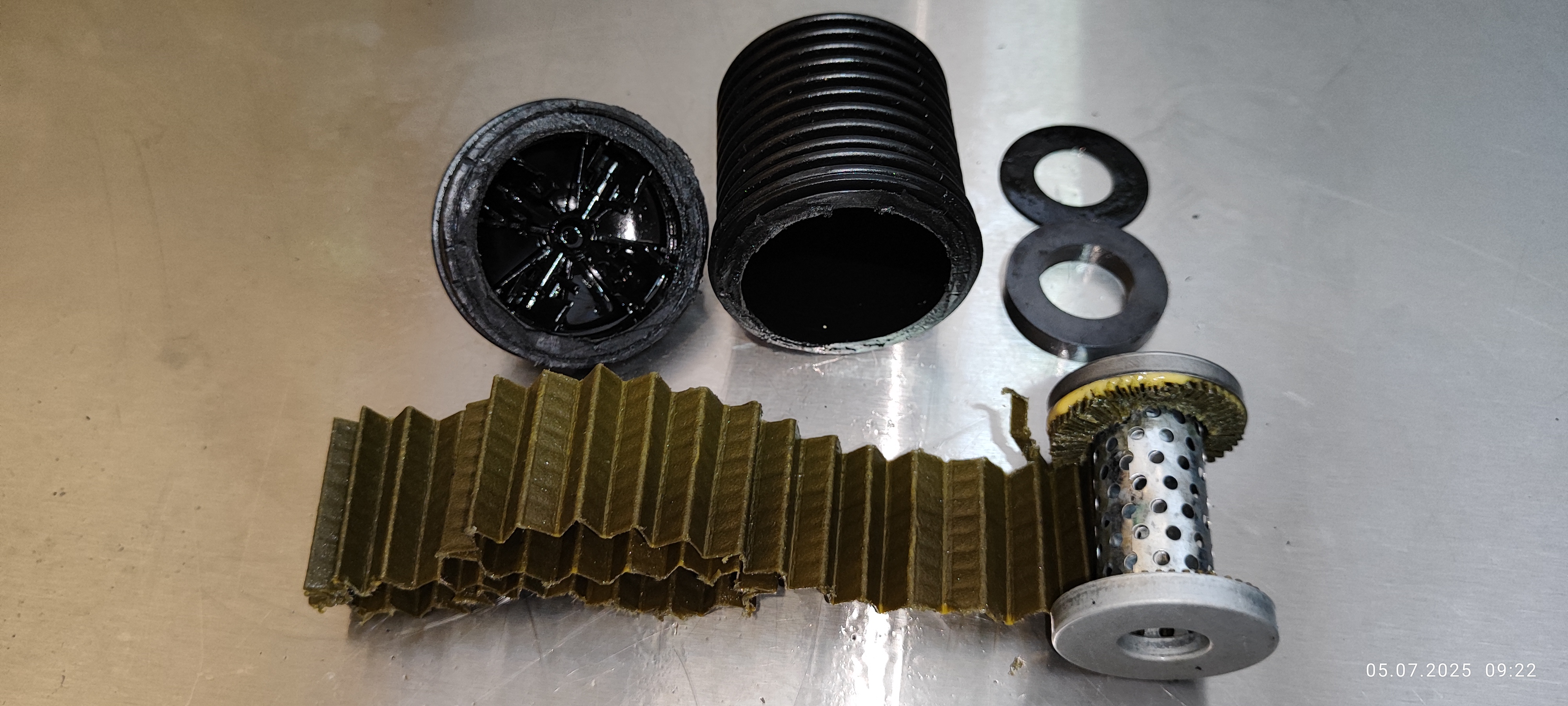 Mapco Hydraulikfilter zerlegt. blockiertes Überdruck- oder Rücklaufventil für ständige Undichtigkeit verantwortlich?