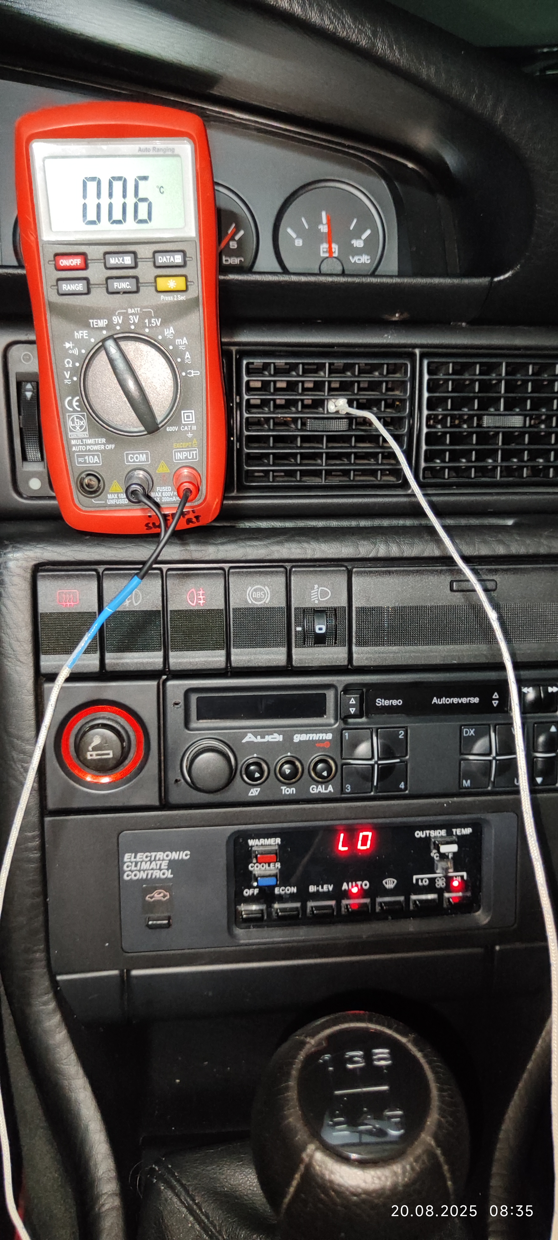 nach 1 min. Motor/Kompressor AN, Temp. LOW