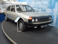 Durch die markanten VAG-Linien oder Prägungen, &quot;erinnert&quot; er schon an denTyp 43...oder ?.