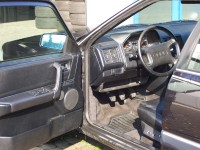 Innenraum gut ausgeleuchtet Fahrerplatz.JPG